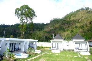 The Vici Batur Villa & Restaurant