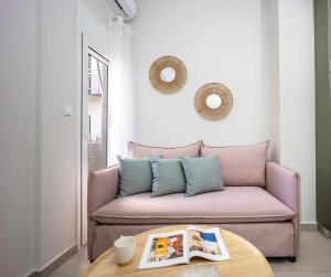 O&O Group - Cozy 1BR w Balcony in Koukaki