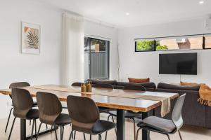 Luxury Oasis- Modern coastal escape near Fremantle