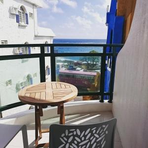 Phòng Giường Đôi có Ban công và Nhìn ra Biển (Double Room with Balcony and Sea View)
