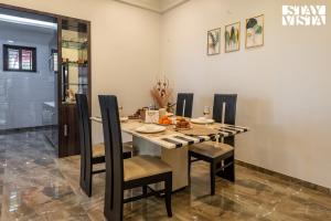 StayVista at Canton Villa with Outdoor Pool, AC, WiFi