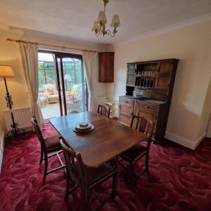 Family haven with quiet garden near historic Durham