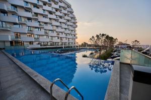 Soleil Anne std in Infinity Pool & Spa Resort