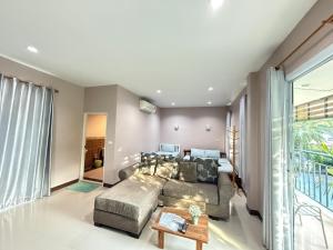 บ้านชมเขา - Baan Chom Khao