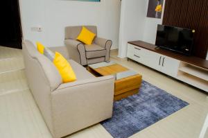 La Vie Guest Lodge by Embiem