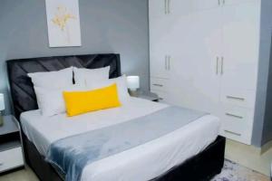 La Vie Guest Lodge by Embiem