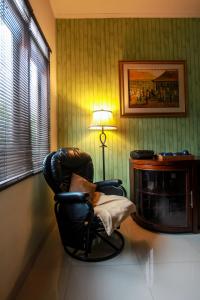 Rumah Cipaku Bandung for Family Vacation