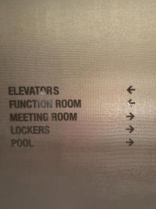 New Modern Luxurious 1 Bedroom Condo with WIFI and Netflix