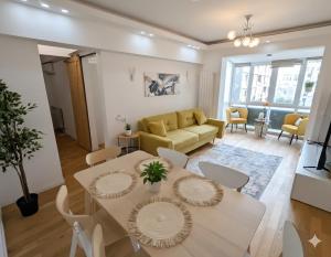 Calea Victoriei Gem Ultracentral Apartments-3 Properties-1 and 2 Bedrooms