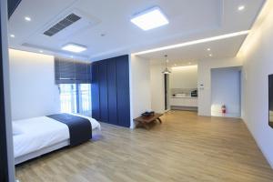 Hwasun Adel Castle Poolvilla