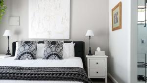 Elsa Hepburn Springs