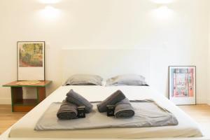 Charming bright studio in the heart of Paris