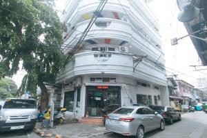 RedDoorz at Emperor Manila Boutique Hotel