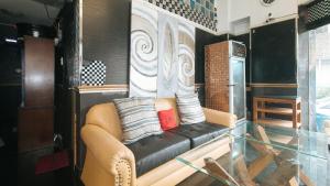 RedDoorz at Emperor Manila Boutique Hotel