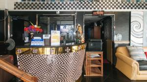 RedDoorz at Emperor Manila Boutique Hotel