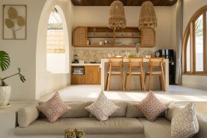 Mahandita Uma II 2BR Mediterranean Villa with Ricefield View