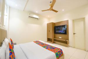 FabHotel Dev Palace I