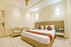 FabHotel Dev Palace I