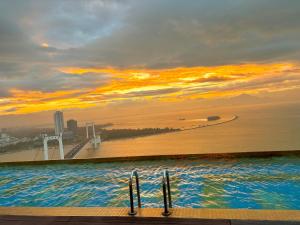 Golden Bay corner suite 2 bedroom 85m2