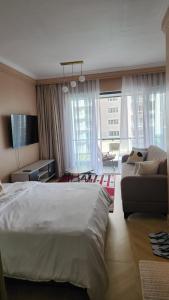 Serene Modern Studio