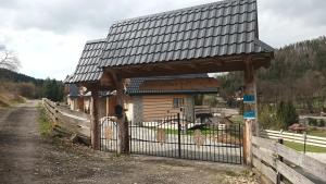 Góralskie domki pod Koronami