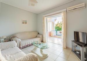 Seaview Terrace Haven-Perfect Location By The Sea