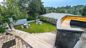 Lotus villa lake hotel