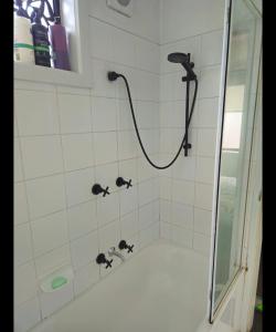 Quiet, Peaceful Northcote Unit