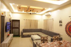 Karoli Dham Premium Retreat In Ujjain