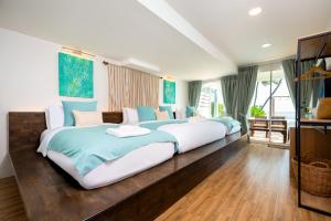 Beachfront 3 bedrooms 12ppl BBQ,Kitchen,Pool