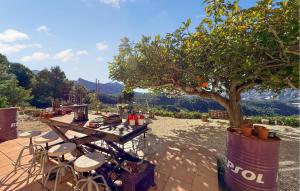 5 Bedroom Awesome Home In Tárbena