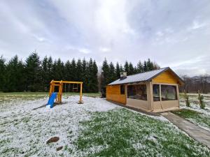 Country Gold Holiday Home