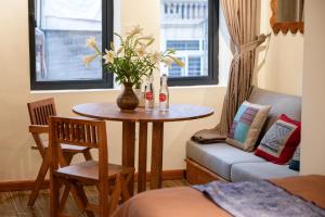 French Style Ancient Villa in Old Quarter