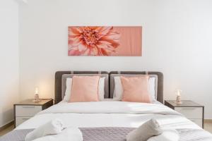 Averna - Breezy 2-BR Apt & Balcony in Larnaca