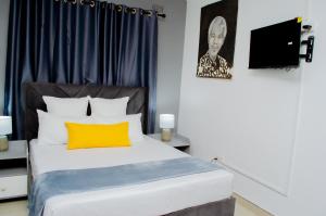 La Vie Guest Lodge by Embiem