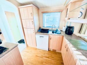 2 Bedroom Caravan FK2, Sandown, Isle of Wight