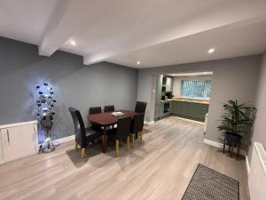 Rose Cottage by Sasco