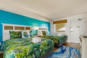 Camelot By The Sea PH12