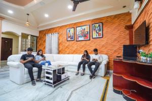 Via The Imperial Green