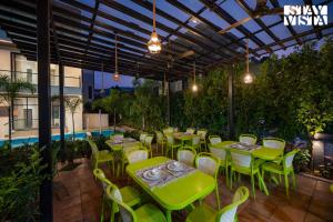 StayVista at Lacielo with Pet-friendly, WiFi, AC