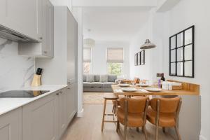 Inviting 2BR Flat 4 mins to Regents Park