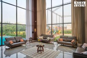 StayVista at Lacielo with Pet-friendly, WiFi, AC