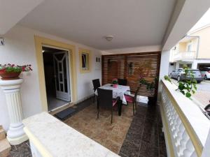 One Bedroom Apartment With Terrace A1