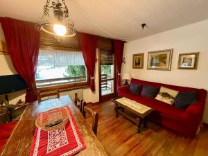 Trilo Azalea - Serafini