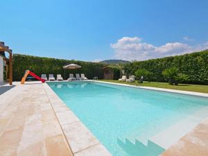 Spacious villa in Siracusa with private garden