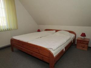 Otter Modern retreat