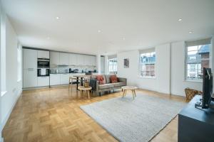 Stunning flat near Holland Park