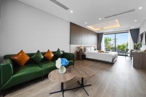 Nature Hotel - Lac Long Quan