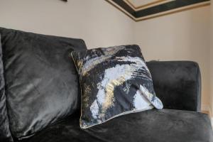 Contractors Home from Home, Free Parking, Spacious, Huge Savings