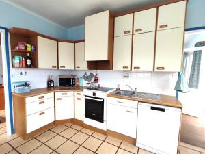 Maison VUE MER et Wifi à 550m de la plage de Trestraou à Perros-Guirec - Réf 501